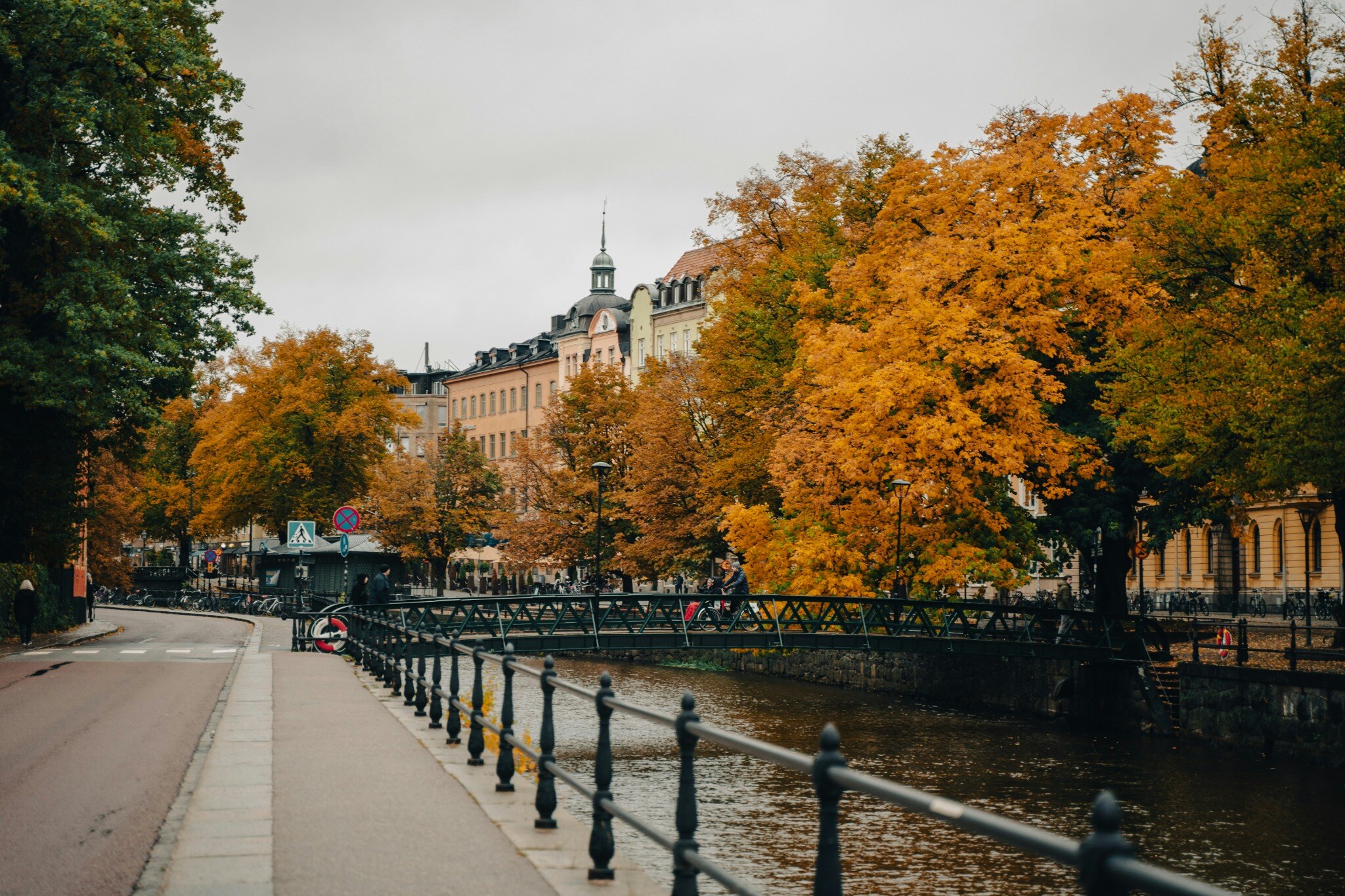 An autumn walk beside the river in Uppsala